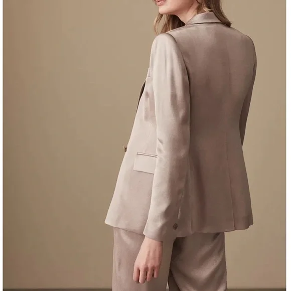 Reiss Tan Double-Breasted Blazer with Notched Lapels - Picture 3 of 5
